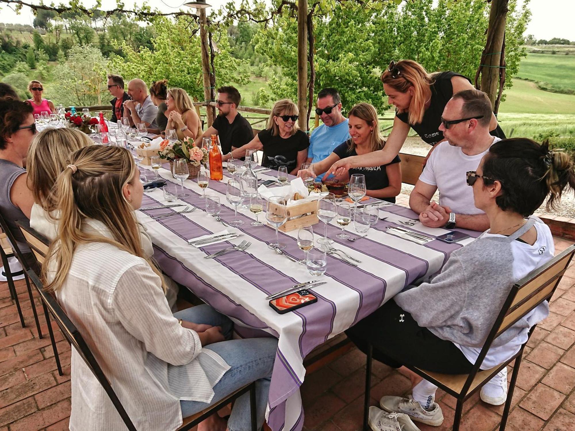 Agriturismo Fattoria Santa Vittoria Pozzo  Extérieur photo